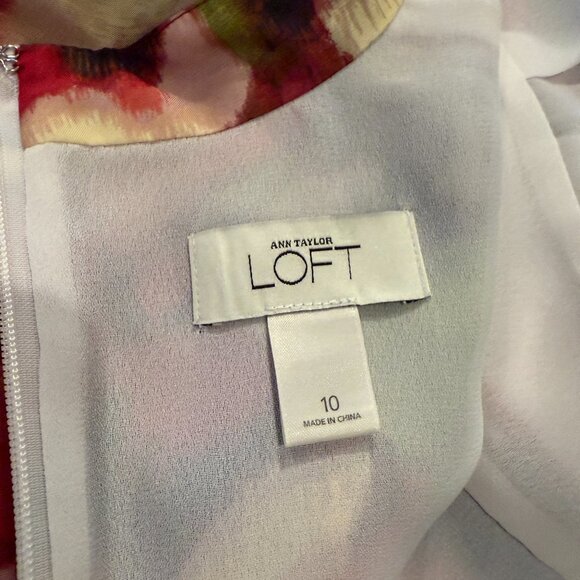 Ann Taylor LOFT Flowy Dress with Ruffle Collar - Picture 9 of 12